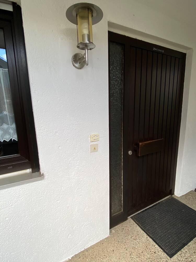 Renovierte 2-ZKB Single Wohnung mit EBK und Terrasse
