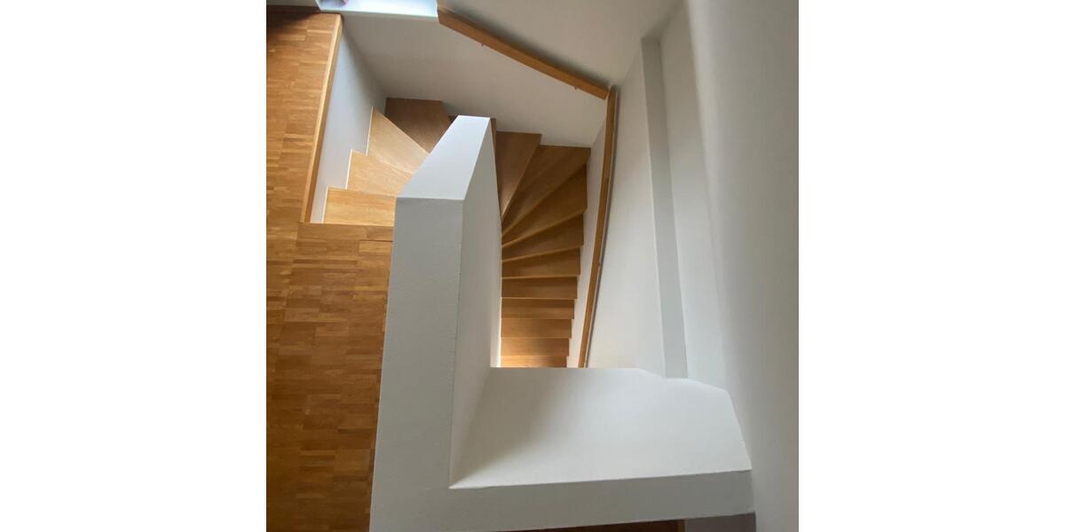 Schöne Doppelhaushälfte mit Garten in ruhiger Lage 4 zimmer