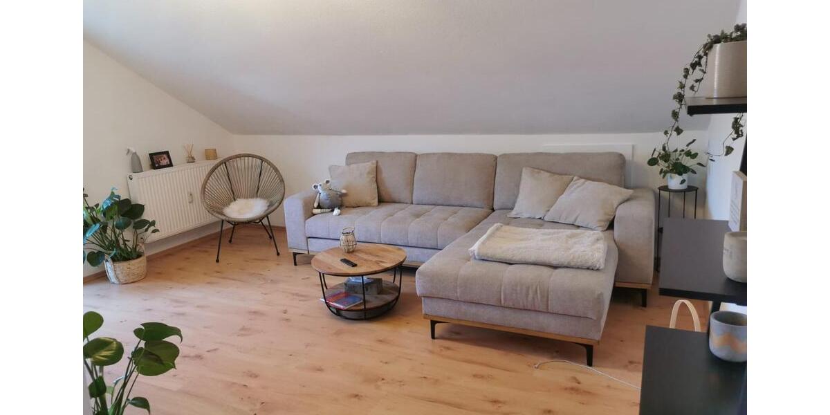 Dachgeschoßwohnung Teisnach - 3 Zimmer, 60 m&sup2;, 360&euro; | Angebot:25104514