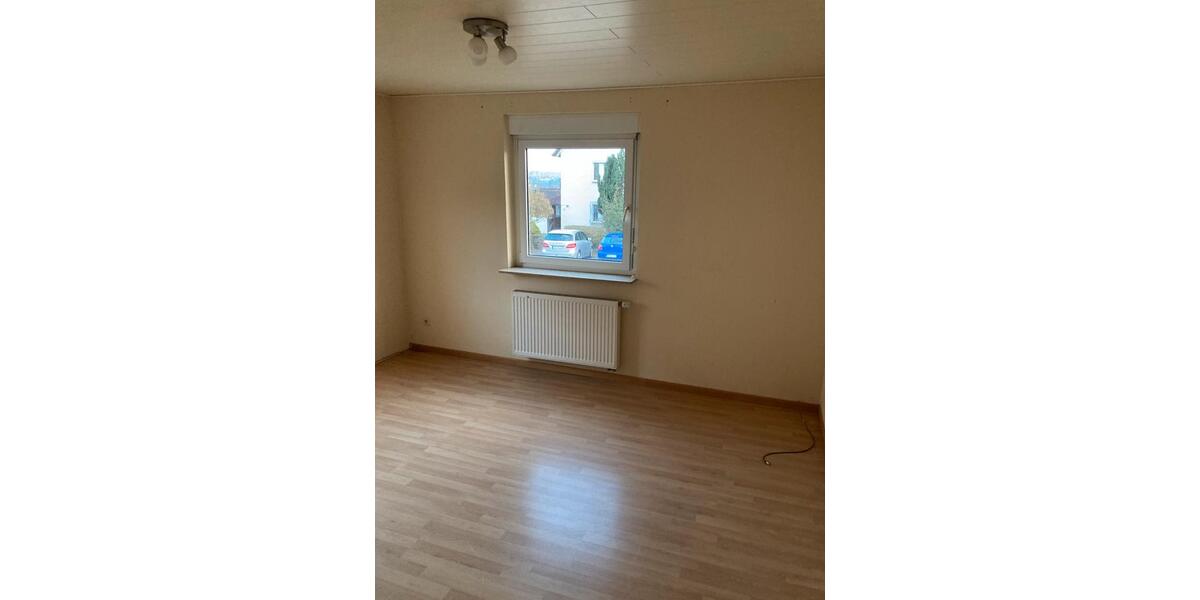 Erdgeschoßwohnung Untermünkheim - 4 Zimmer, 77 m&sup2;, 700&euro; | Angebot:25934836