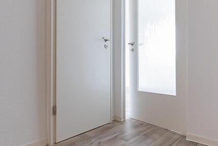 Wohnung Schönebeck (Elbe) - 1 Zimmer, 36 m&sup2;, 270&euro; | Angebot:26561569