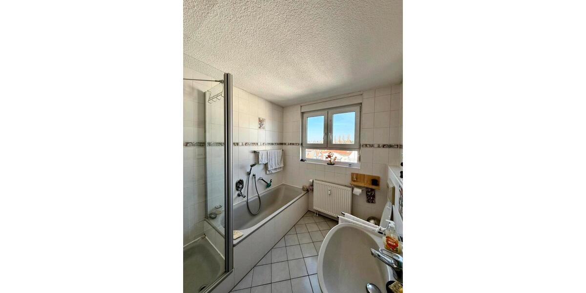 Dachgeschoßwohnung Winnenden - 3 Zimmer, 13 m&sup2;, 700&euro; | Angebot:26366211