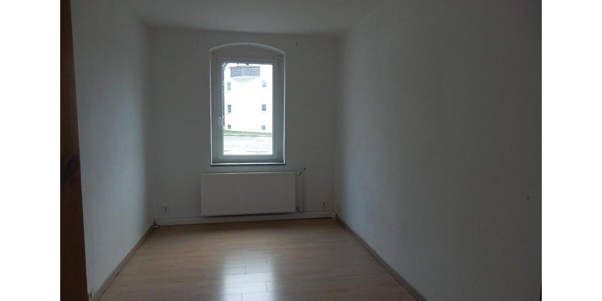 Erdgeschoßwohnung Limbach-Oberfrohna Oberfrohna - 4 Zimmer, 101 m&sup2;, 495&euro; | Angebot:26394895