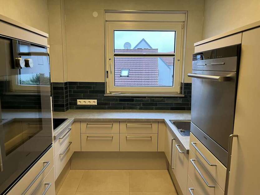 Wohnung zum Mieten in Sindelfingen 990 € 100 m² 4 zimmer