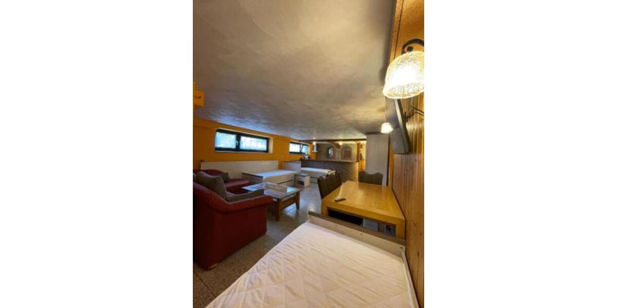Wohnen auf Zeit Heinsberg - 4 Zimmer, 120 m&sup2;, 600&euro; | Angebot:17959627