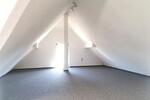Dachgeschoßwohnung Oberlungwitz - 1 Zimmer, 48 m&sup2;, 280&euro; | Angebot:26286095