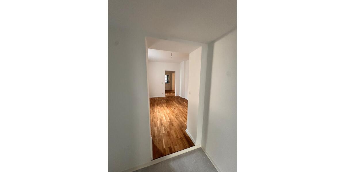 Erstbezug, helle frischsanierte 3-Zimmer Wohnung Groß Lindow 3 zimmer