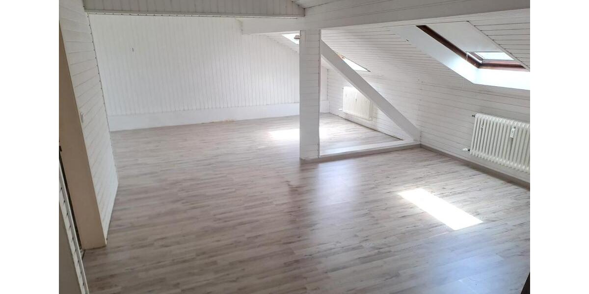 Dachgeschoßwohnung Kaiserslautern Betzenberg - 1 Zimmer, 58 m&sup2;, 600&euro; | Angebot:25872834