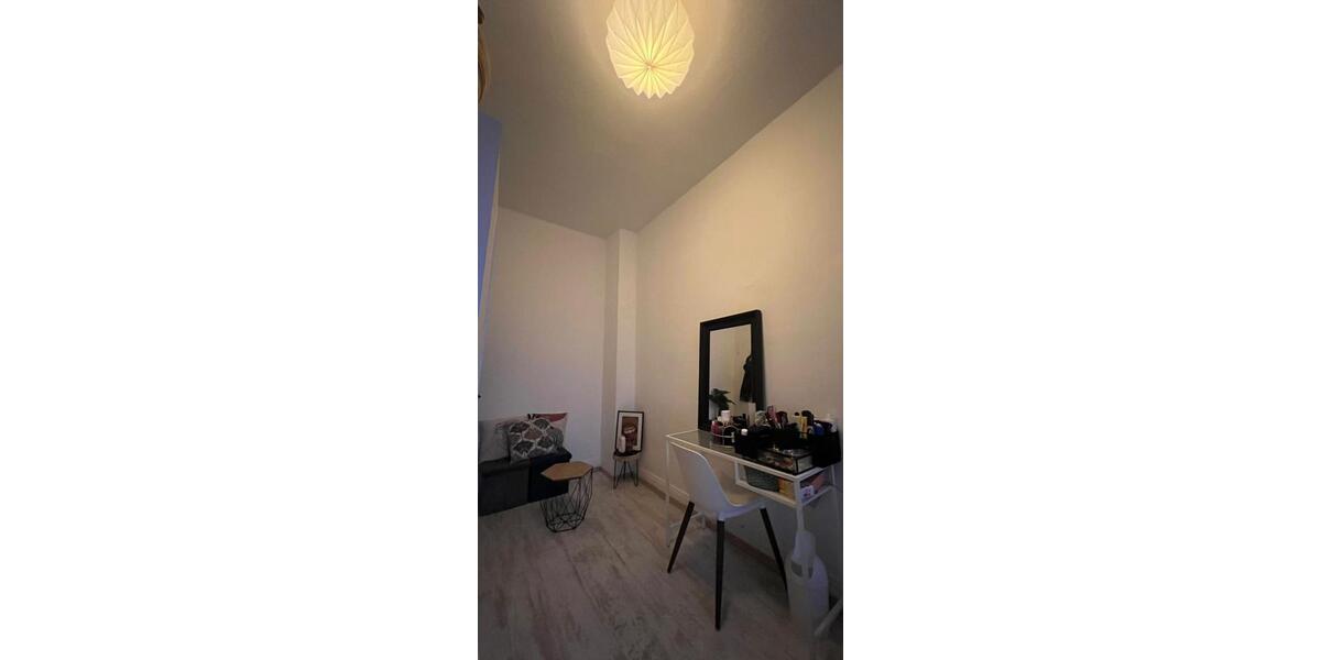 Wohnen auf Zeit Neu-Isenburg Isenburg - 8 Zimmer, 11 m&sup2;, 510&euro; | Angebot:26525628