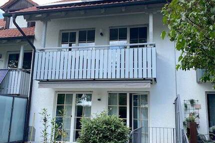 Schönes, gepflegtes Reihenmittelhaus mit Garage in bevorzugter Lage von Jettingen - Bezug zum 01.09.2025