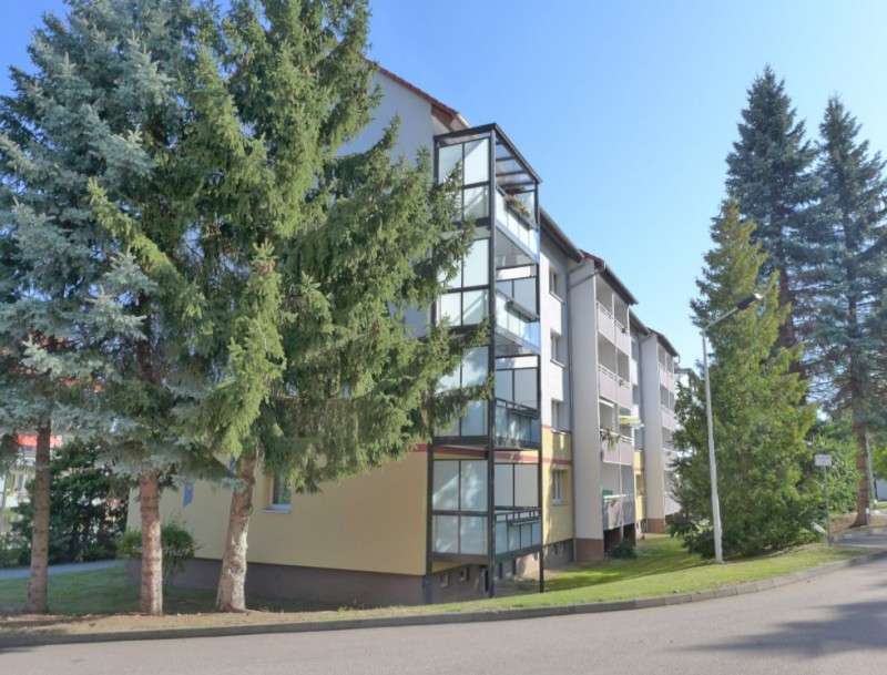 Wohnung zum Mieten in Limbach-Oberfrohna 215 € 39.84 m²