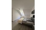 Dachgeschoßwohnung Neuenmarkt - 1 Zimmer, 75 m&sup2;, 350&euro; | Angebot:26237268