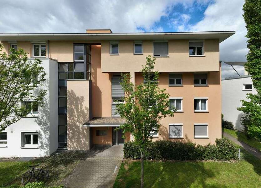 Wohnung zum Mieten in Sindelfingen 1.518 € 107.25 m²