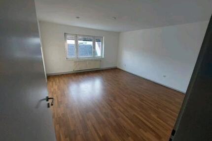 Wohnung Plößberg - 3 Zimmer, 85 m&sup2;, 550&euro; | Angebot:26049386