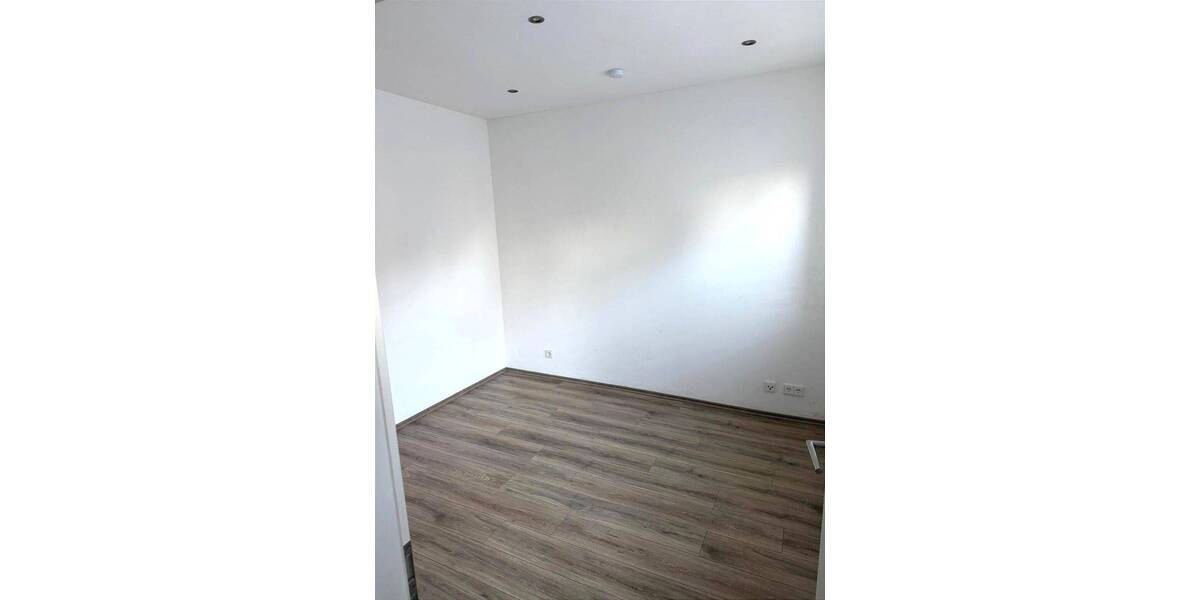Etagenwohnung Kordel - 3 Zimmer, 92 m&sup2;, 775&euro; | Angebot:26117518