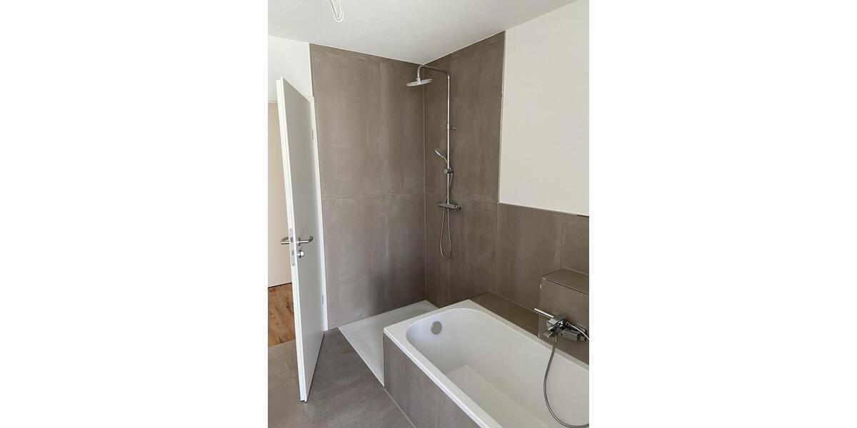 Erdgeschoßwohnung Crailsheim - 3 Zimmer, 102 m&sup2;, 1.260&euro; | Angebot:23860389