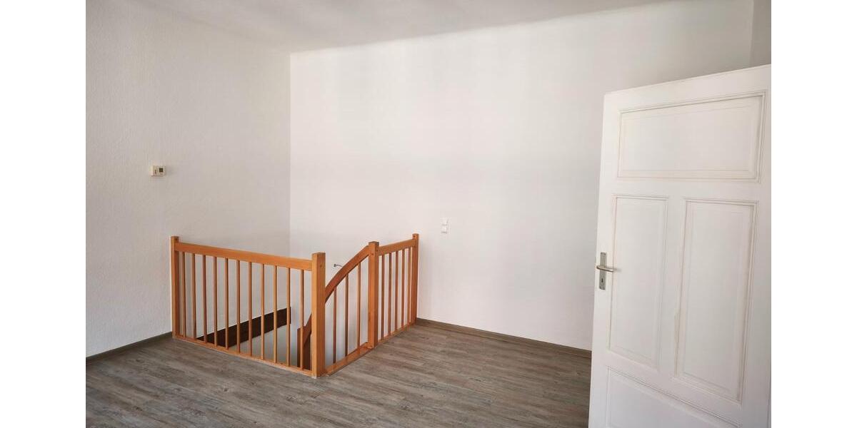 Etagenwohnung Pirna - 2 Zimmer, 66 m&sup2;, 475&euro; | Angebot:26699298