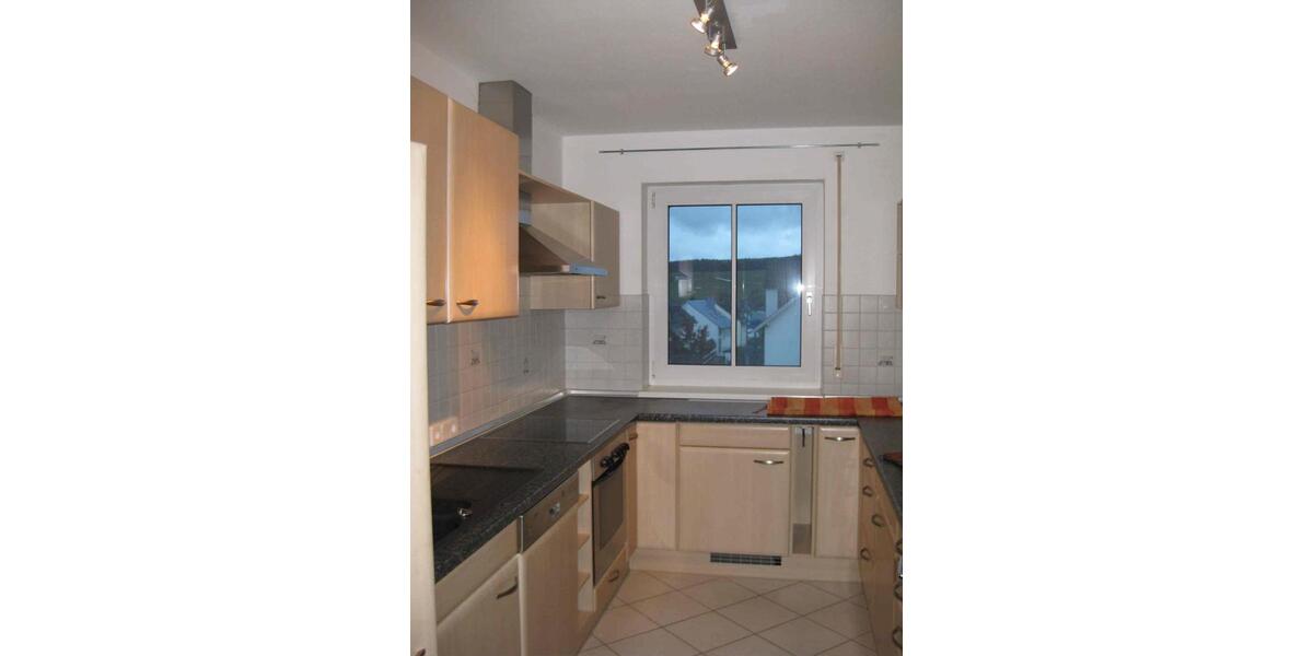 Etagenwohnung Konradsreuth - 3.5 Zimmer, 87 m&sup2;, 748&euro; | Angebot:26635425