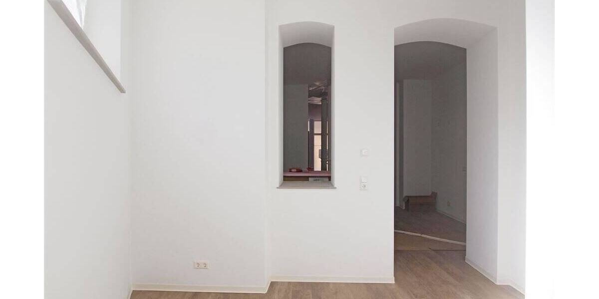 Terrassenwohnung Mittweida - 4 Zimmer, 166 m&sup2;, 998&euro; | Angebot:23161471