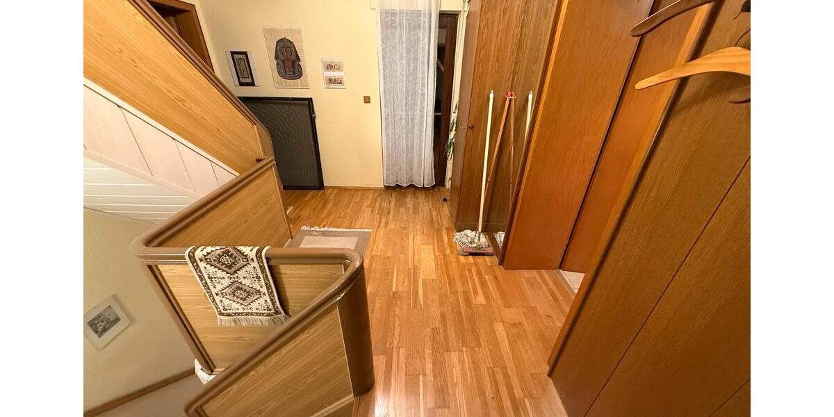Einfamilienhaus Aßlar - 3 Zimmer, 140 m&sup2;, 1.300&euro; | Angebot:25810665