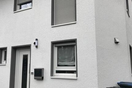 Haus Ottweiler - 3 Zimmer, 129 m&sup2;, 1.200&euro; | Angebot:24336021