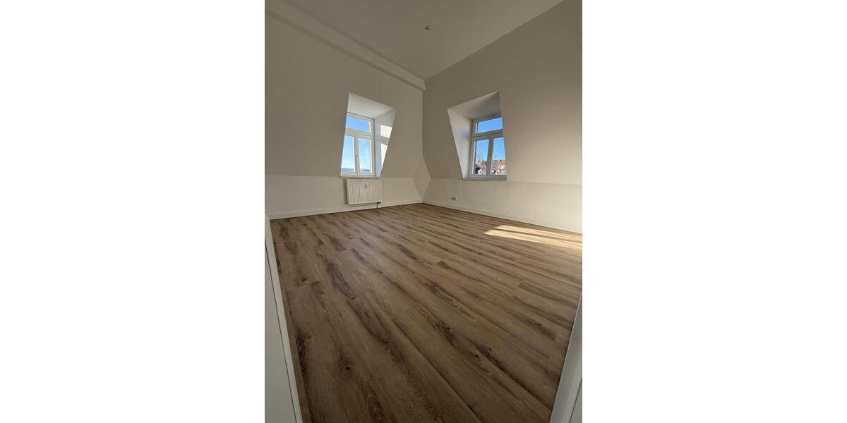 Dachgeschoßwohnung Dresden Cotta - 3 Zimmer, 70 m&sup2;, 890&euro; | Angebot:26662733