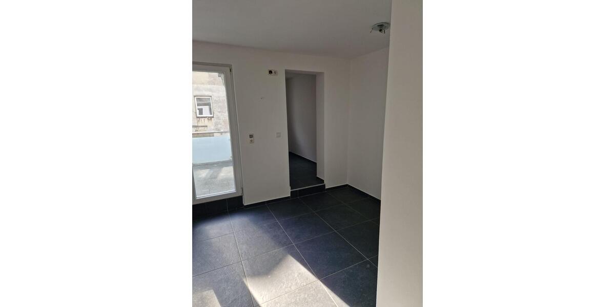 Einfamilienhaus Wuppertal Gemarkung Elberfeld - 3 Zimmer, 130 m&sup2;, 2.500&euro; | Angebot:26492601