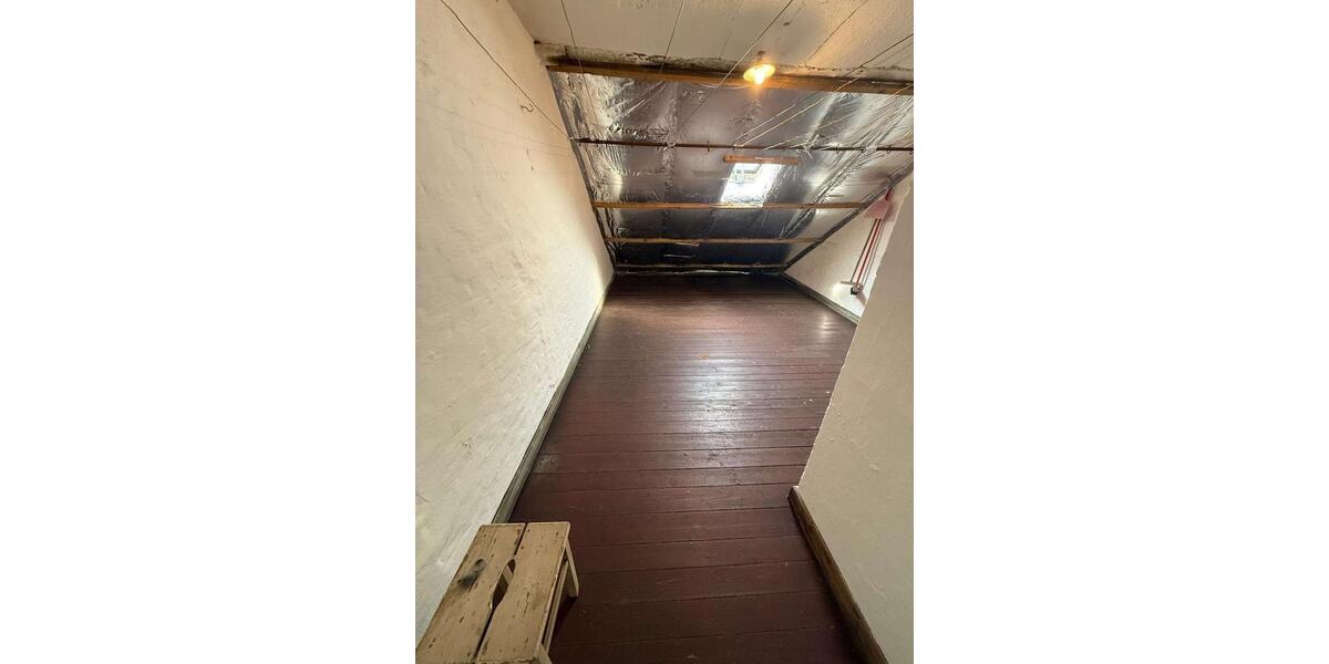 Etagenwohnung Oberhausen - 1 Zimmer, 12 m&sup2;, 50&euro; | Angebot:25870110