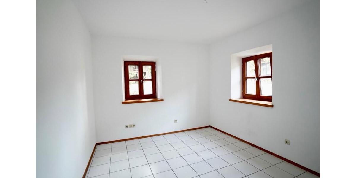 Maisonette-Wohnung Doppelhaushälfte 4 zimmer