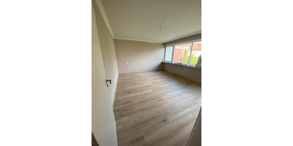 Etagenwohnung Ansbach - 3 Zimmer, 97 m&sup2;, 1.000&euro; | Angebot:26462995