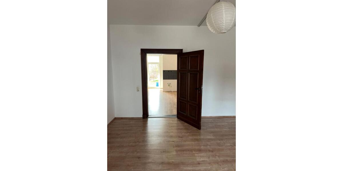 Erdgeschoßwohnung Güsten - 3 Zimmer, 88 m&sup2;, 450&euro; | Angebot:25974874