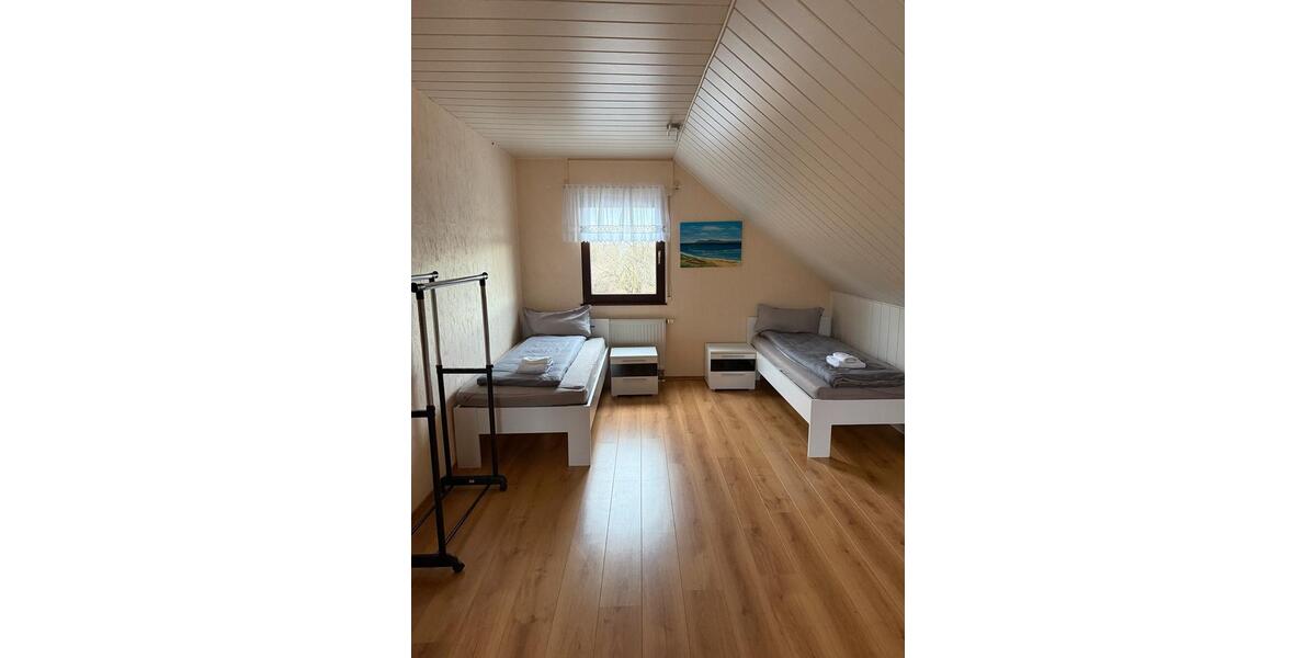 Wohnen auf Zeit Gägelow - 5 Zimmer, 120 m&sup2;, 15&euro; | Angebot:25650032