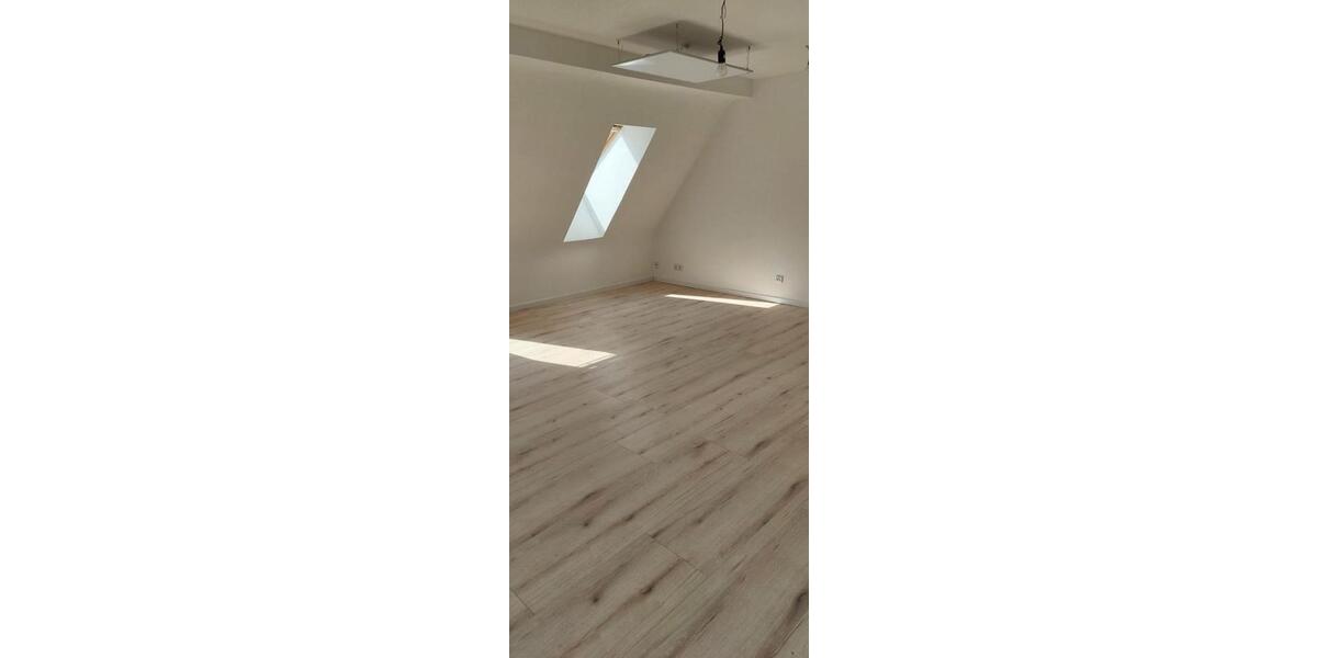 Dachgeschoßwohnung Schwäbisch Gmünd - 2.5 Zimmer, 50 m&sup2;, 560&euro; | Angebot:26604022