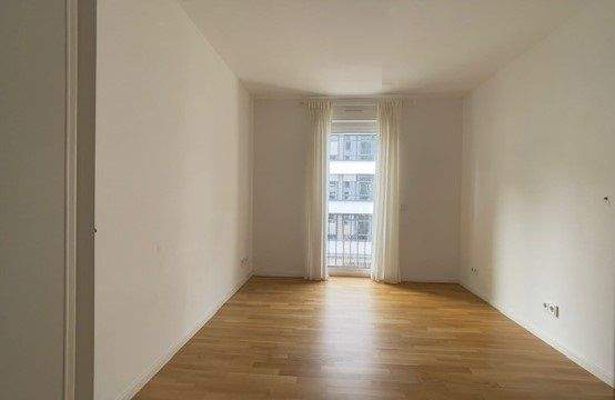 Etagenwohnung Frankfurt am Main Bockenheim - 4 Zimmer, 105 m&sup2;, 1.950&euro; | Angebot:25261982
