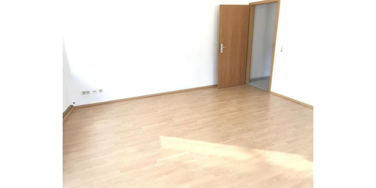 Etagenwohnung Mittweida - 3 Zimmer, 81 m&sup2;, 490&euro; | Angebot:25363723
