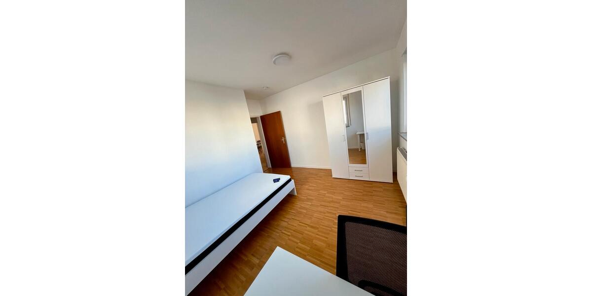 Wohnen auf Zeit Fellbach - 3 Zimmer, 72 m&sup2;, 590&euro; | Angebot:26516311