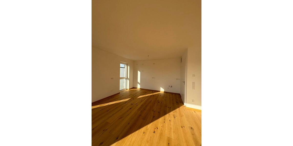 Etagenwohnung Deggendorf - 3 Zimmer, 112 m&sup2;, 1.970&euro; | Angebot:25690401