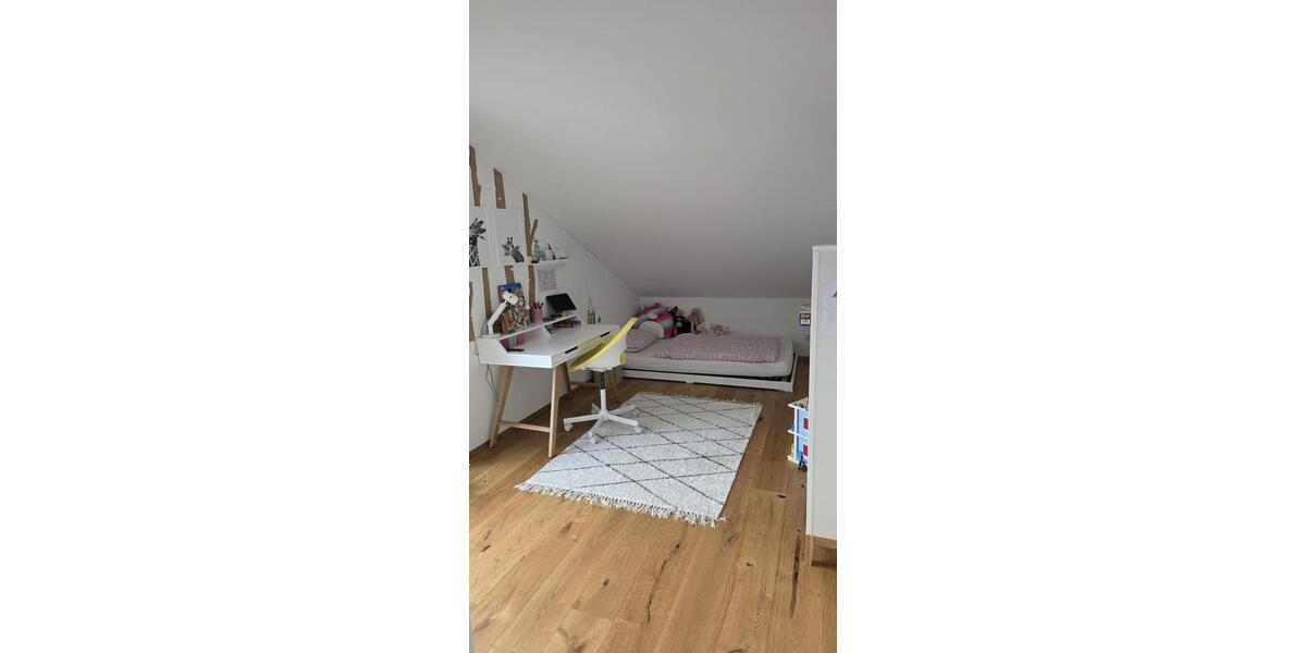 Dachgeschoßwohnung Untergriesbach - 5 Zimmer, 115 m&sup2;, 1.050&euro; | Angebot:24361576