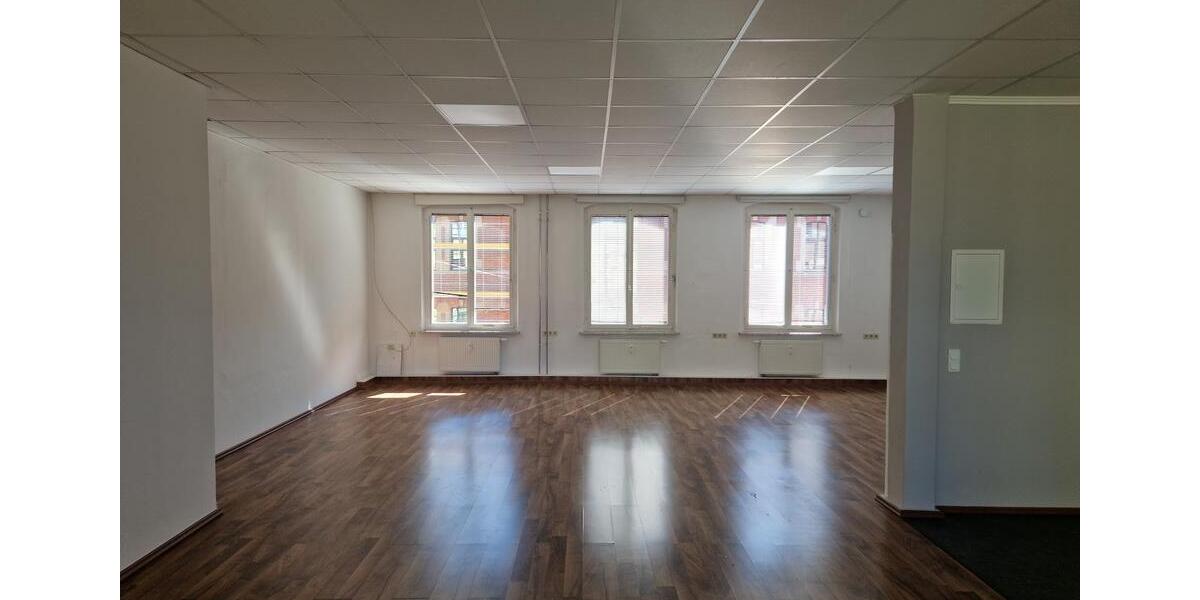 3-Zimmer-Wohnung mit großem Wohnzimmer und offener Küche in Fürth 3 zimmer