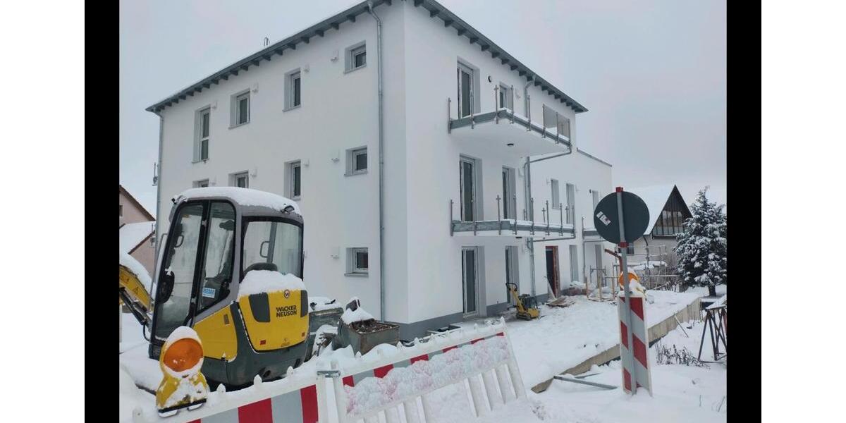 Etagenwohnung Windischeschenbach - 5 Zimmer, 98 m&sup2;, 1.000&euro; | Angebot:25907831