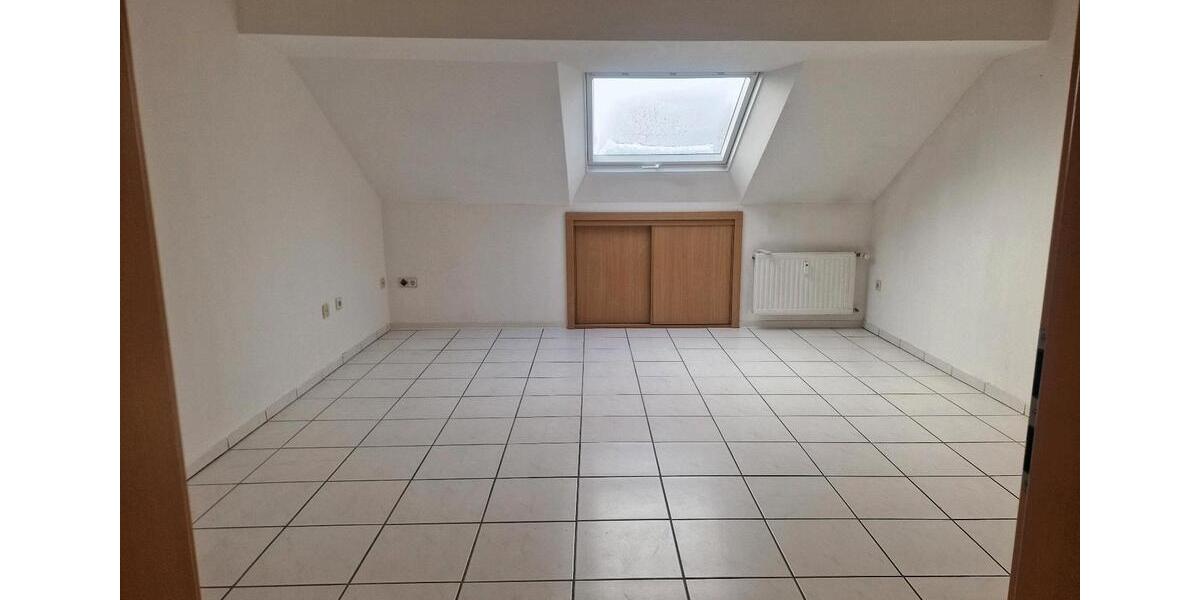 Dachgeschoßwohnung Hövelhof - 1 Zimmer, 530&euro; | Angebot:23680671