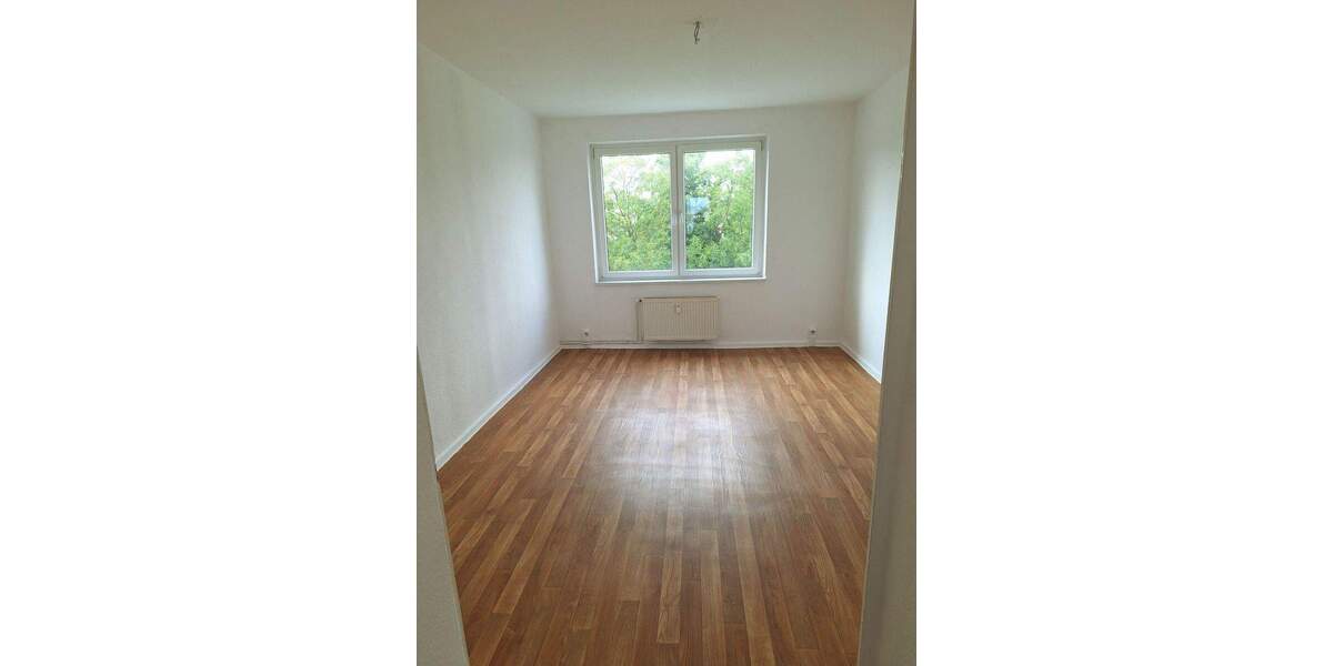 Etagenwohnung Gramzow - 3 Zimmer, 65 m&sup2;, 360&euro; | Angebot:25927064