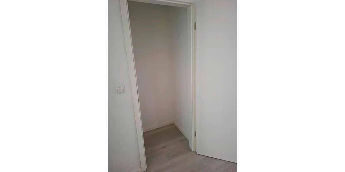 Etagenwohnung Kassel - 2 Zimmer, 70 m&sup2;, 770&euro; | Angebot:26593149