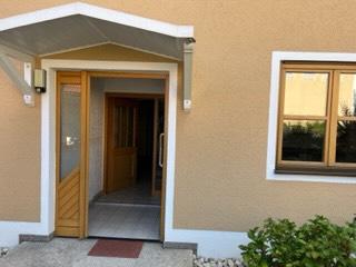 Erdgeschoßwohnung Schwandorf - 3 Zimmer, 108 m&sup2;, 1.200&euro; | Angebot:24837363