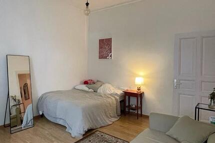 Wohnung Berlin Neukölln - 1 Zimmer, 35 m&sup2;, 200&euro; | Angebot:27681069