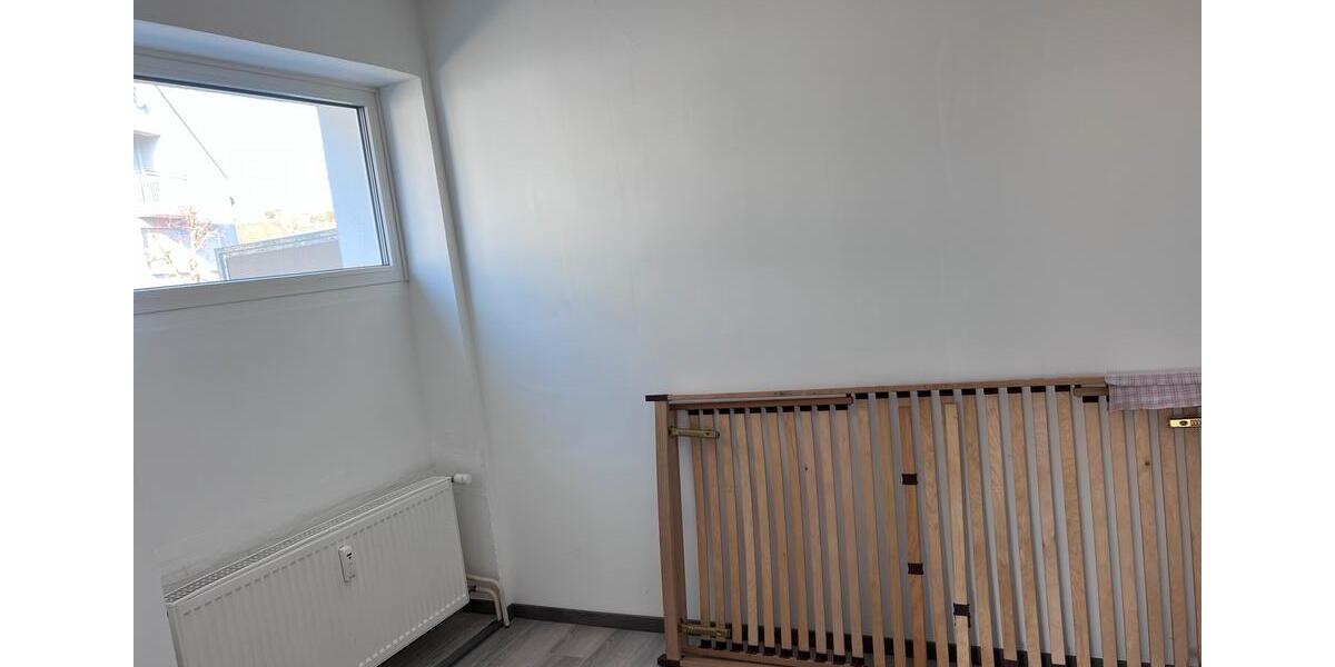 Etagenwohnung Burghaun - 3 Zimmer, 75 m&sup2;, 875&euro; | Angebot:25046829