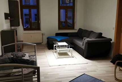 komplett möblierte 3-Zim-Wohnung mit Balkon - auch kurzfristige Mietzeit möglich