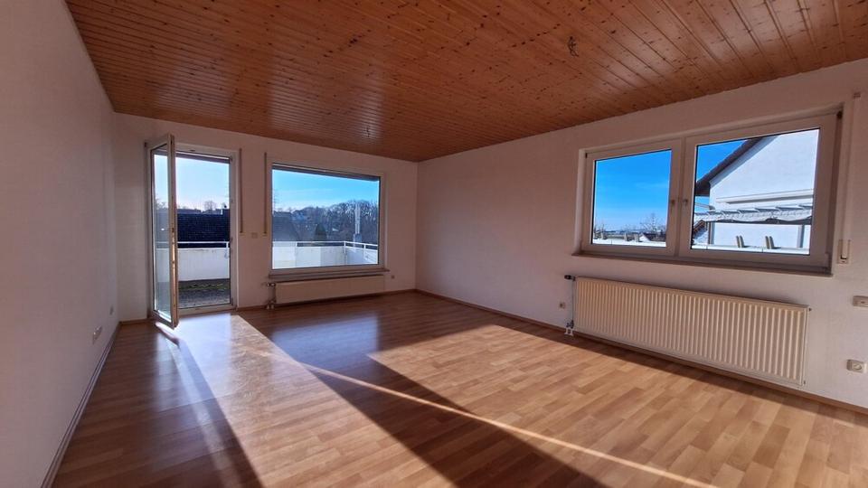 Erdgeschoßwohnung Marbach am Neckar - 4 Zimmer, 121 m&sup2;, 1.500&euro; | Angebot:24815147