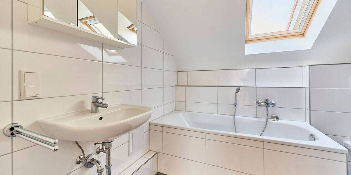 Etagenwohnung Schwetzingen - 3 Zimmer, 99 m&sup2;, 1.320&euro; | Angebot:26308333
