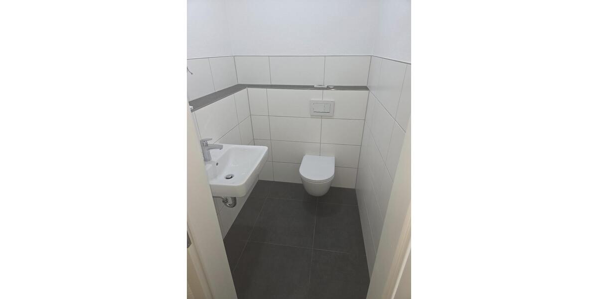 Etagenwohnung Großostheim - 4 Zimmer, 125 m&sup2;, 1.550&euro; | Angebot:26137426